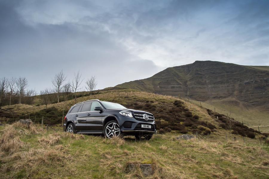  Mercedes-Benz GLS350d 4Matic AMG Line 2016 года  (UK) (фото 2 из 28)